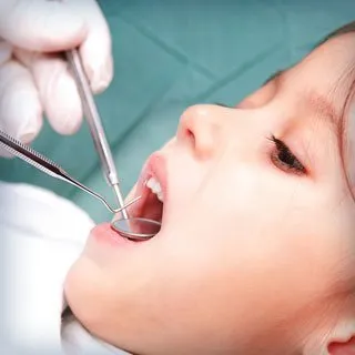 child's visit to the dentist